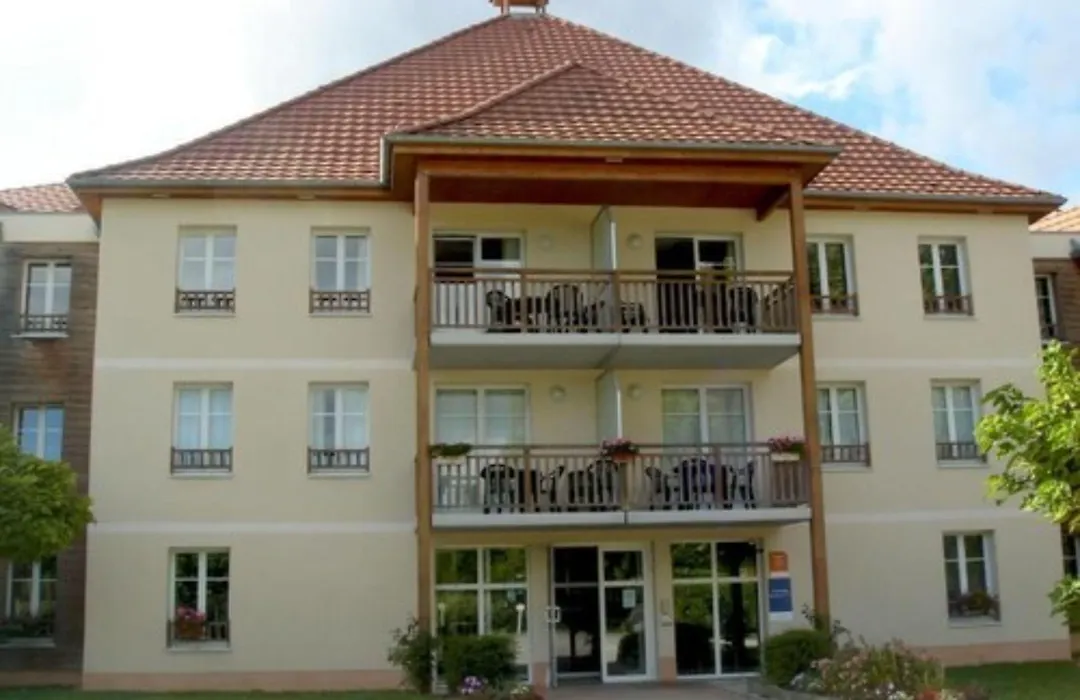 Residence de tourisme Les Allées du Green-1