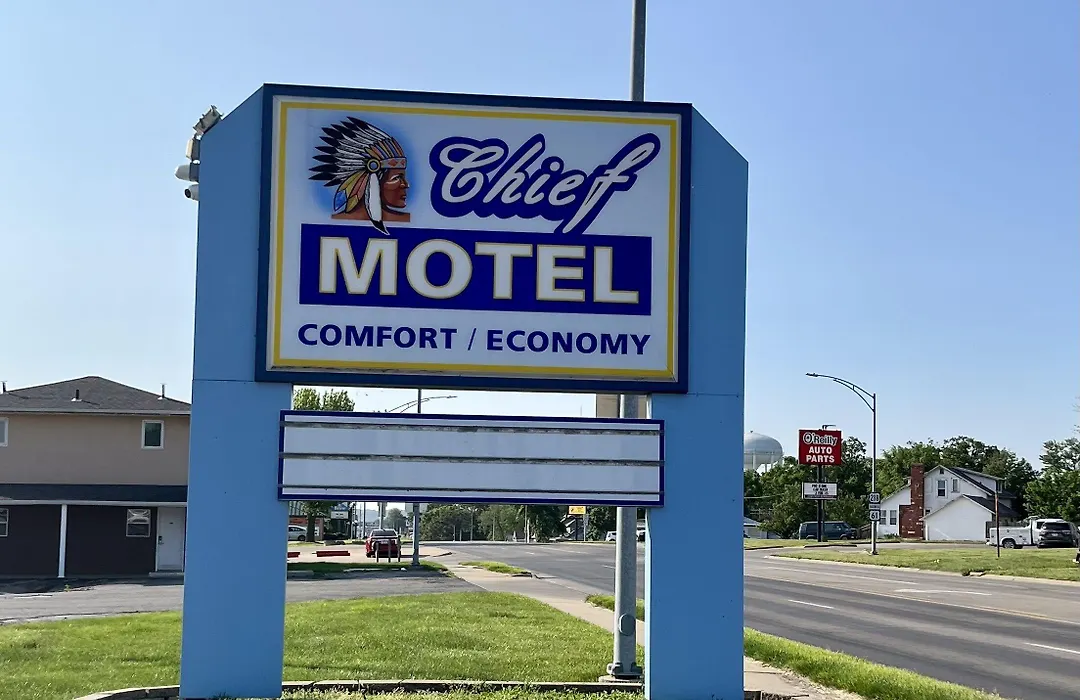 Chief Motel-1
