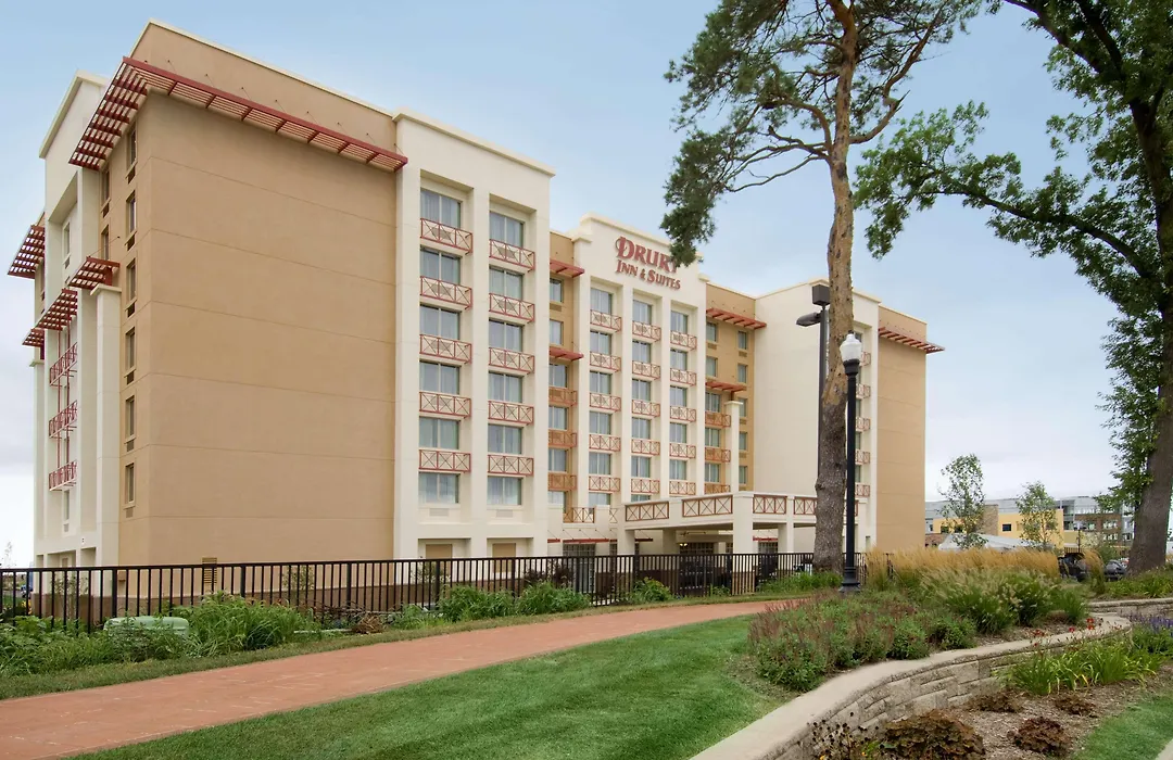 Drury Inn & Suites West Des Moines-1