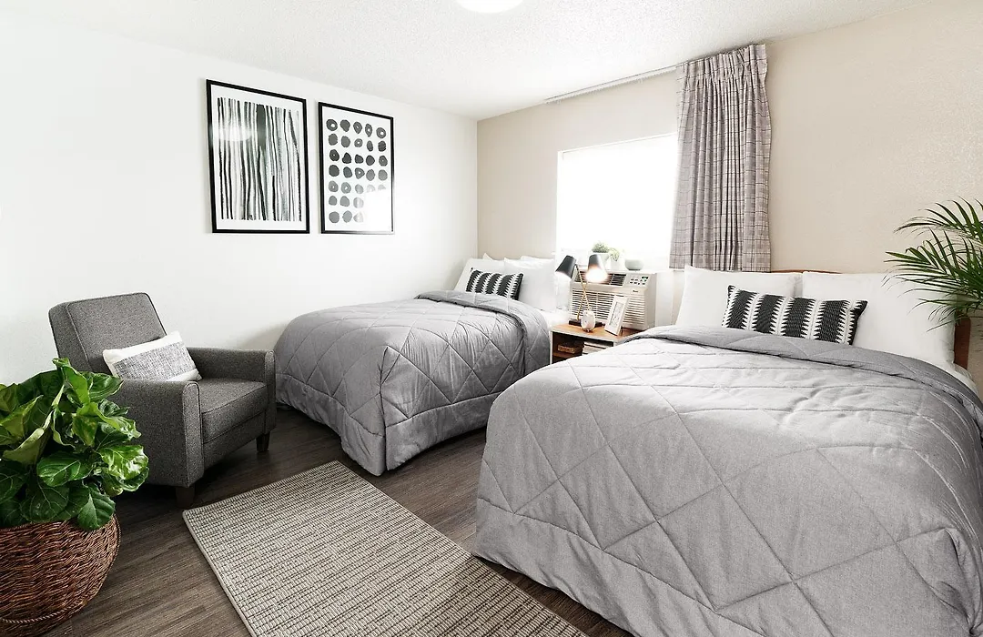 Intown Suites Extended Stay Denver - Havana Street-1