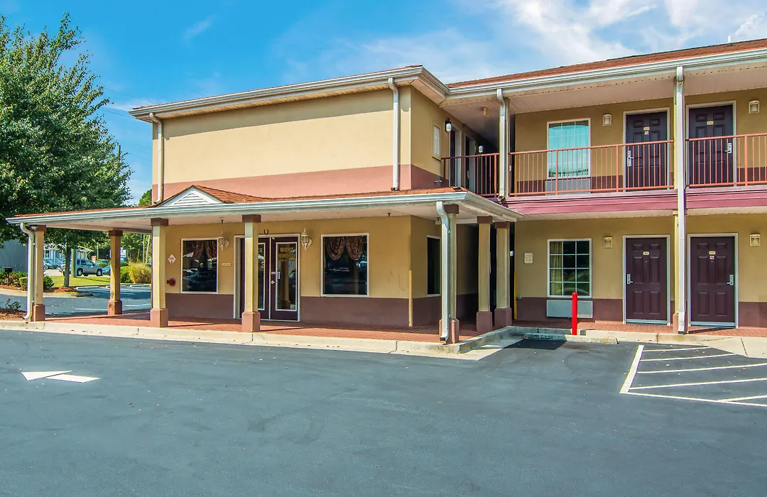 Americas Best Value Inn - Mableton-1