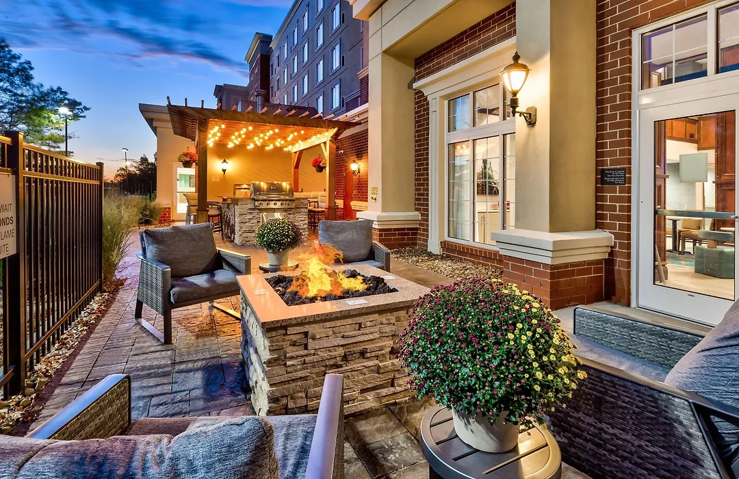 Homewood Suites By Hilton Cleveland-Beachwood-1