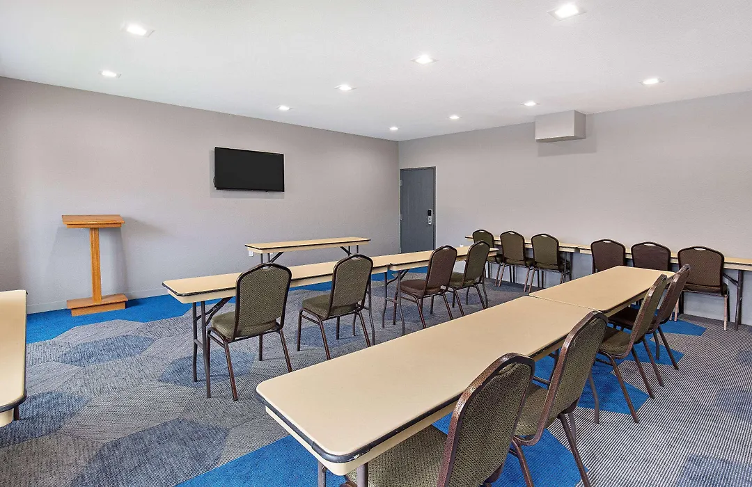 Microtel Inn & Suites By Wyndham Manchester - Newly Renovated-1
