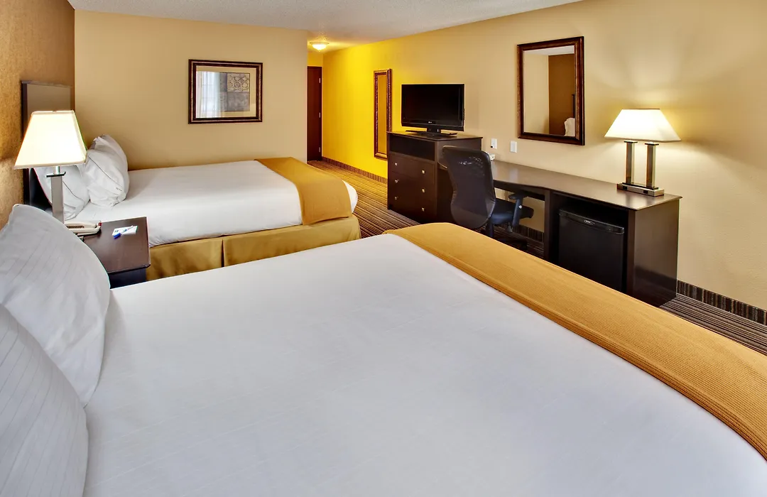 Holiday Inn Express Hotel & Suites Council Bluffs - Convention Center Area By Ihg-1