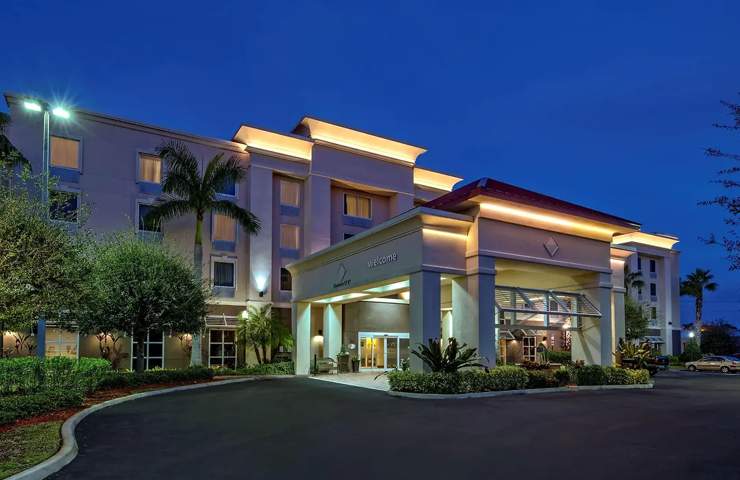 Hampton Inn & Suites Stuart-North-1
