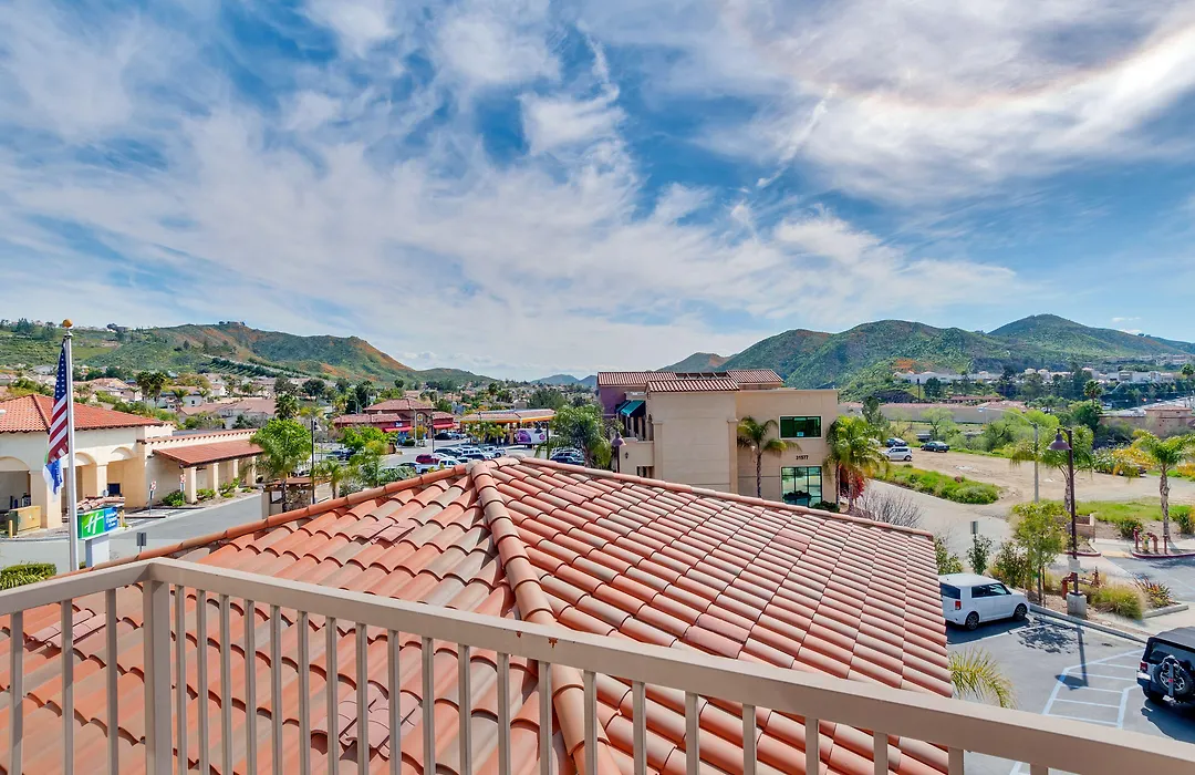 Holiday Inn Express Hotel & Suites Lake Elsinore By Ihg-1