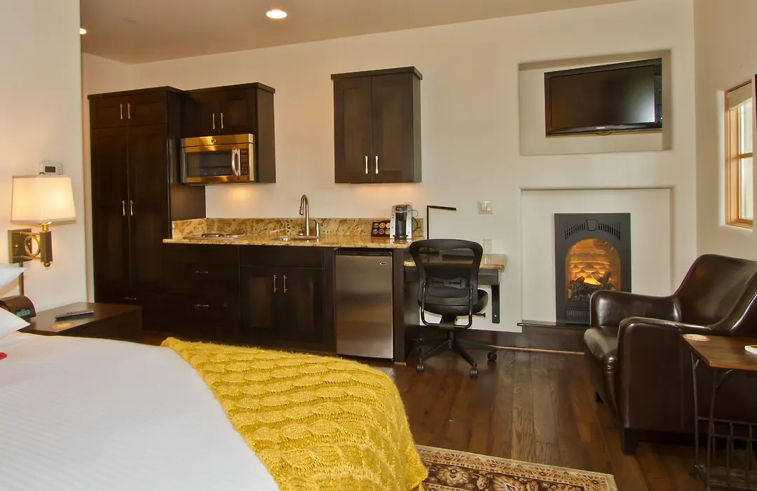 Columbia Cliff Villas-1