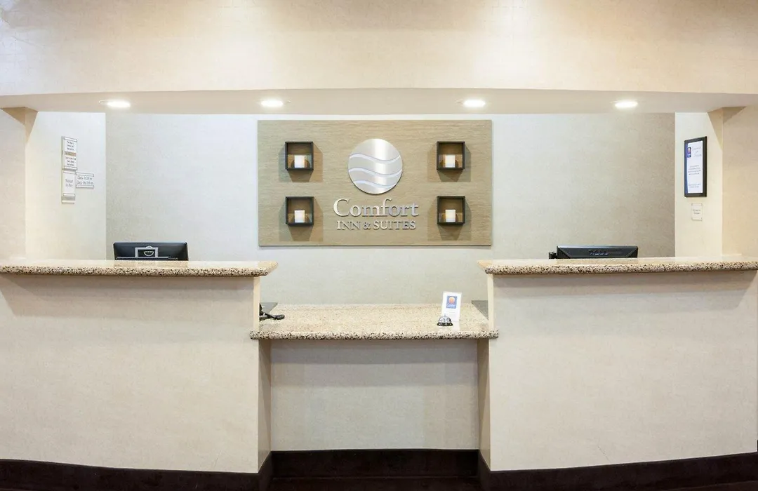 Comfort Inn & Suites Regional Medical Center-1