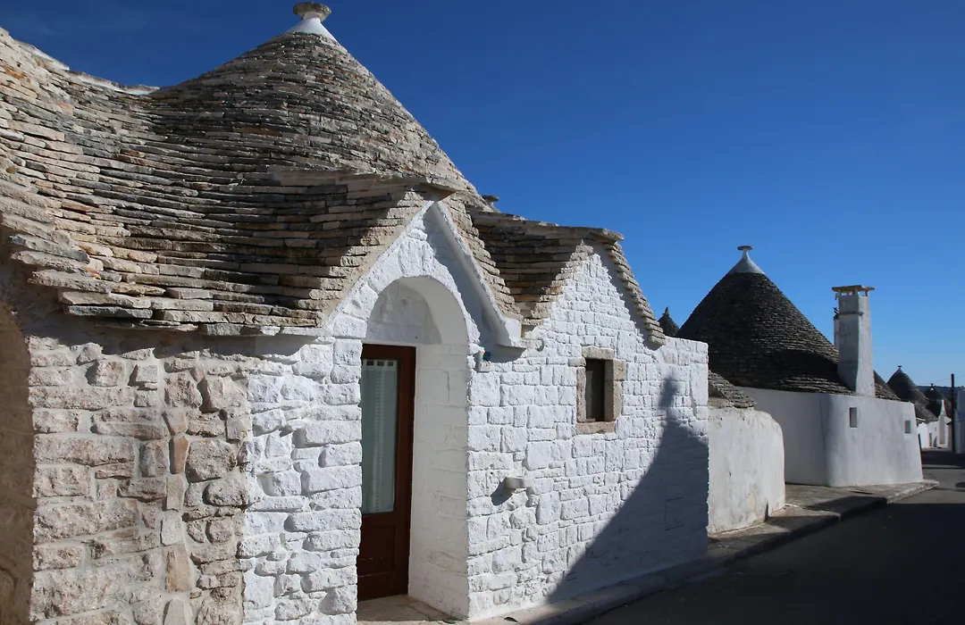 Trulli Holiday Albergo Diffuso-1