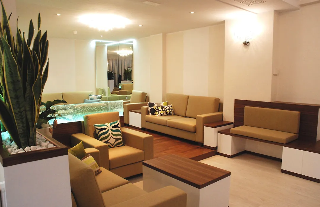Hotel Baya - in centro, sul mare-1