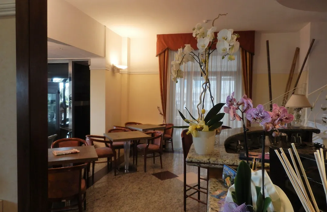 Hotel Residence Villa Jolanda-1