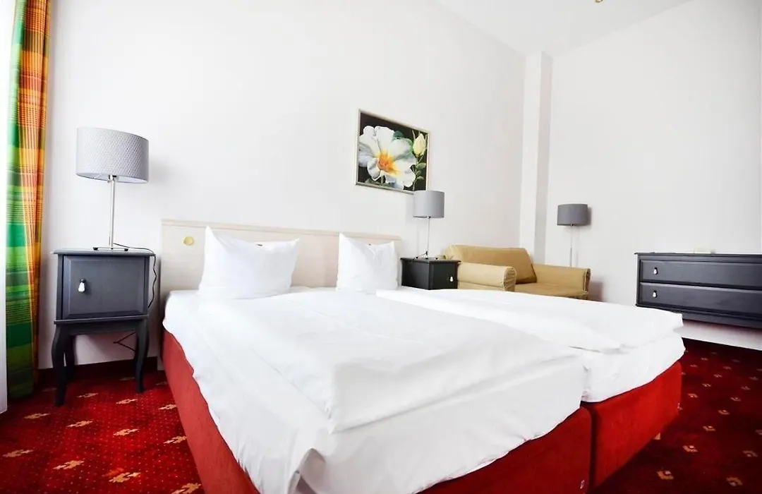 Parkhotel Helmstedt-1