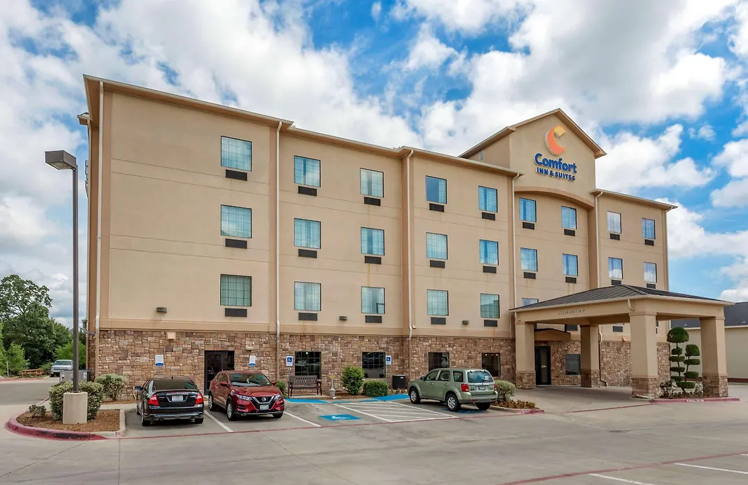 Comfort Inn & Suites Paris-1