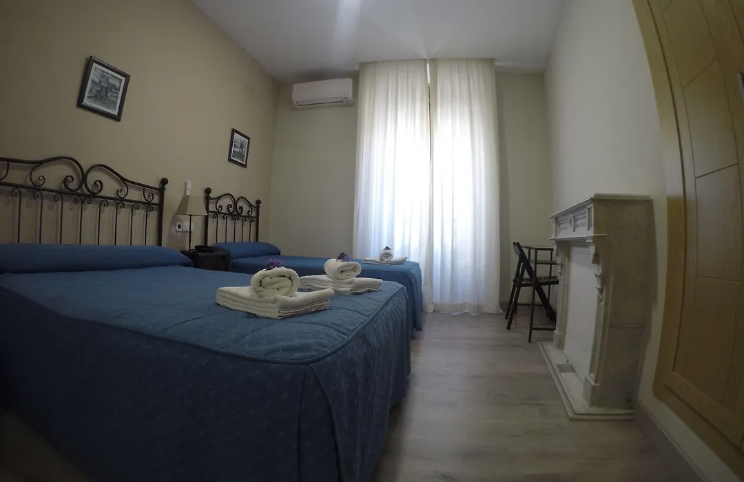 Hostal El Pilar-1