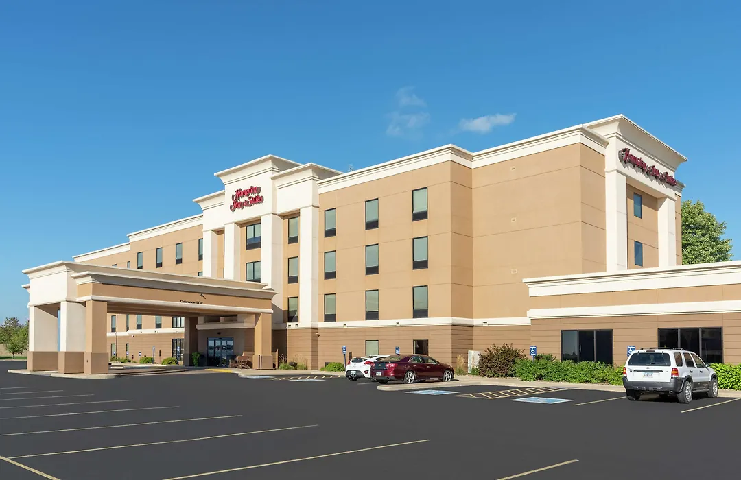 Hampton Inn & Suites Marshalltown-1