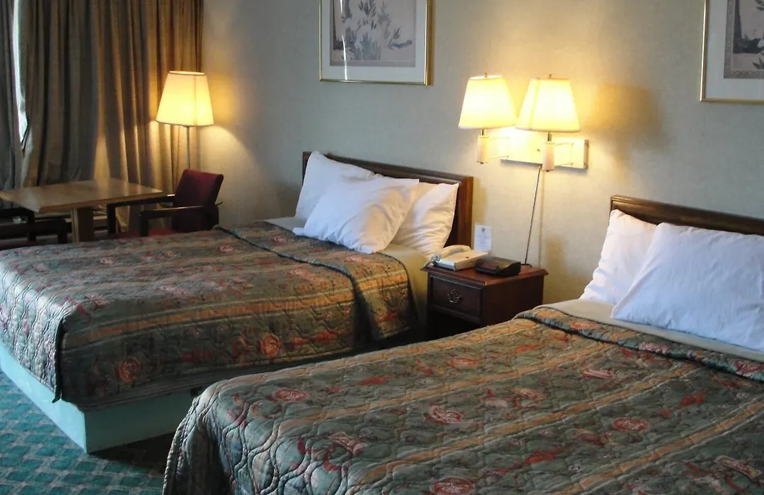 Budget Inn-1