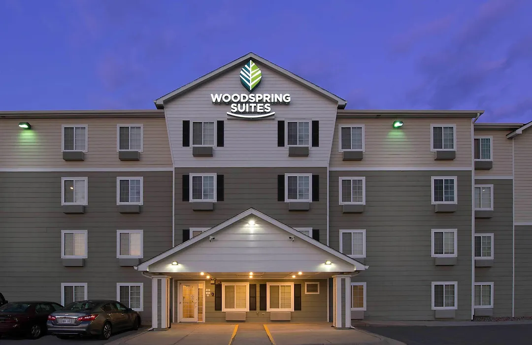 Woodspring Suites Council Bluffs-1