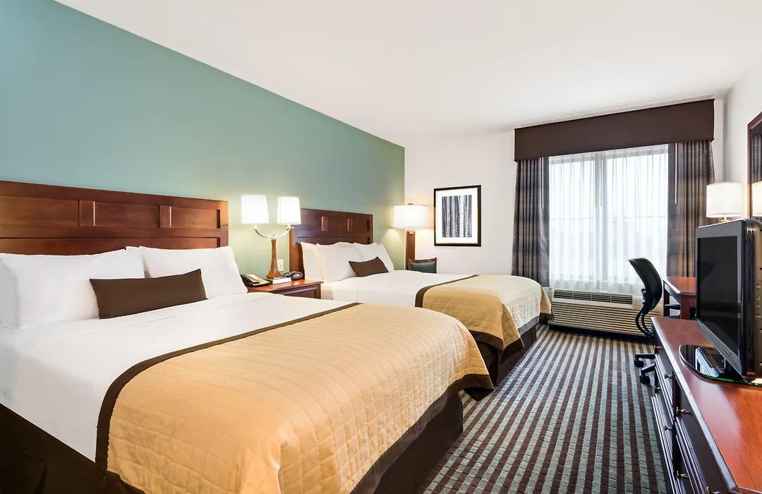 Baymont By Wyndham Denver International Airport-1