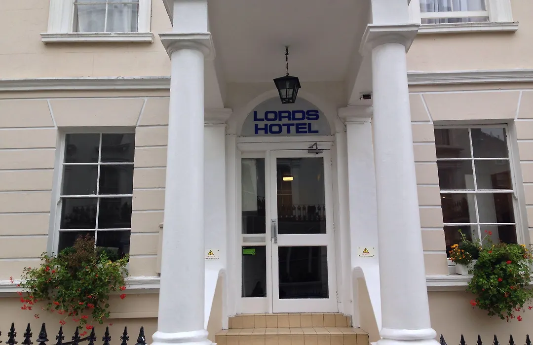 Lords Hotel-1