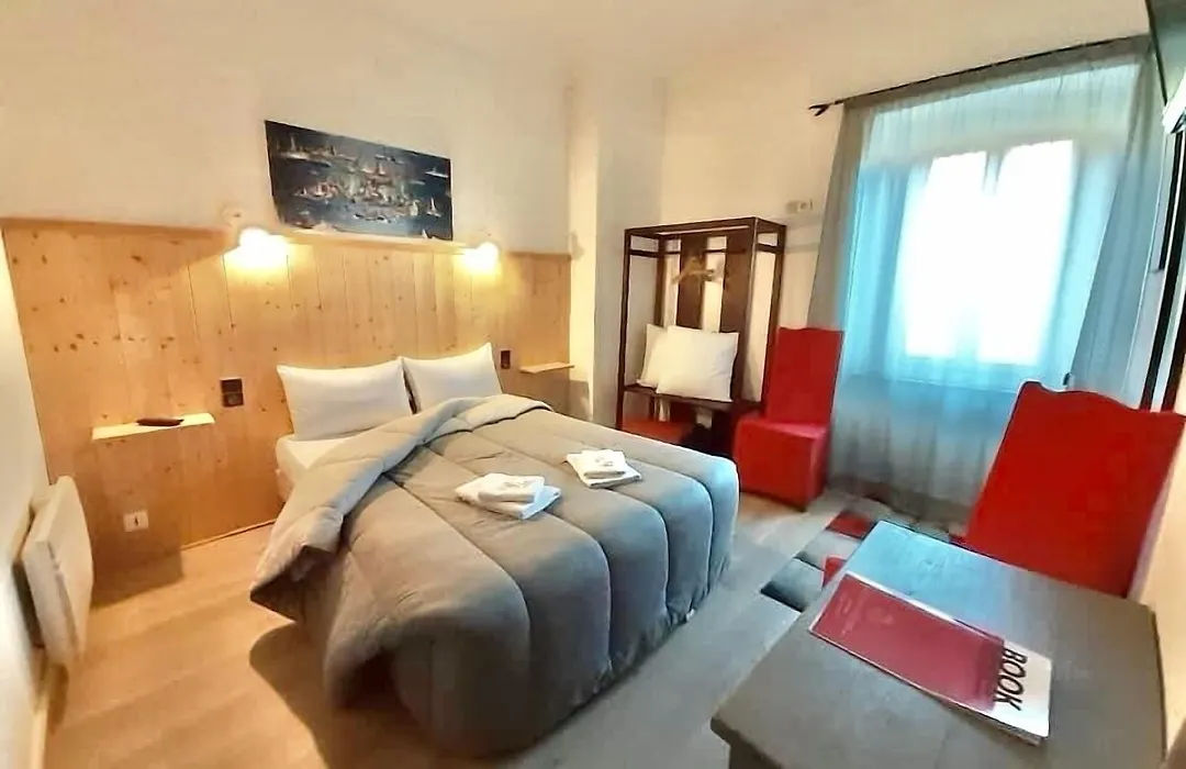 Hotel Bayle-1