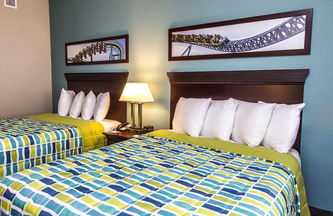 Cedar Point'S Express Hotel-1