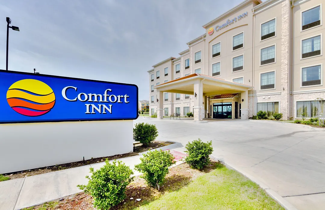 Comfort Inn & Suites Fort Worth - Fossil Creek-1
