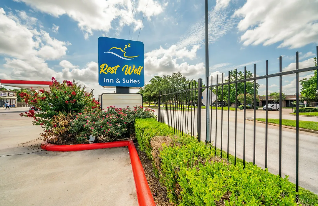 Restwell Inn & Suites I-45 North-1