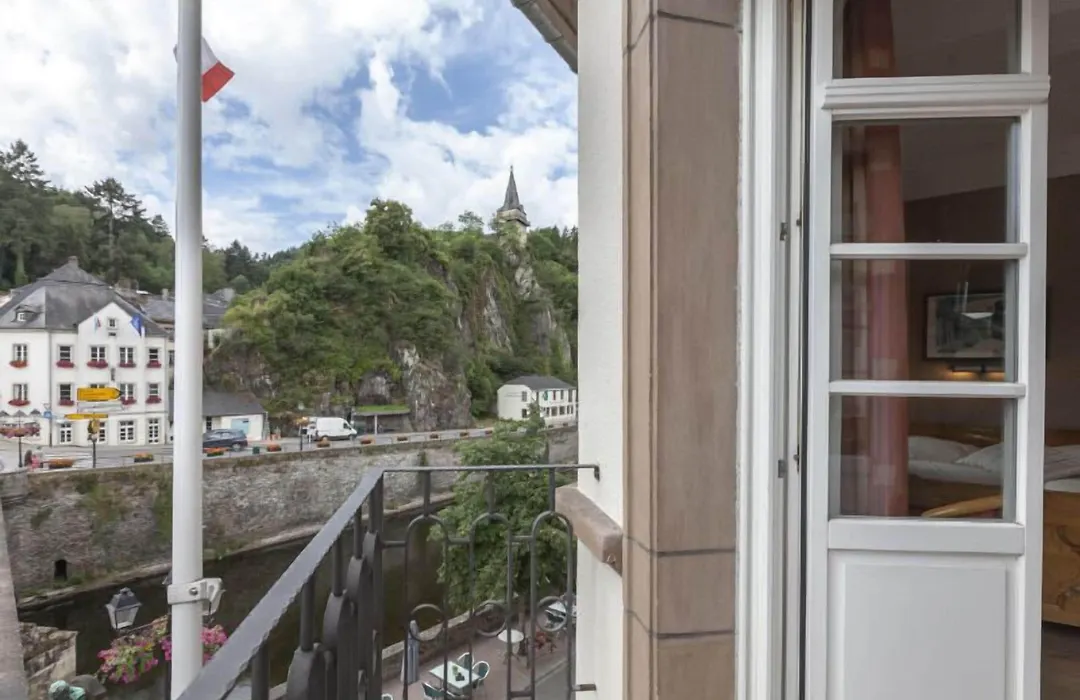 Hotel - Restaurant " Victor Hugo"-1