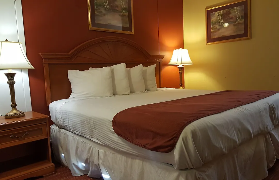 Plaza Inn Springfield-1