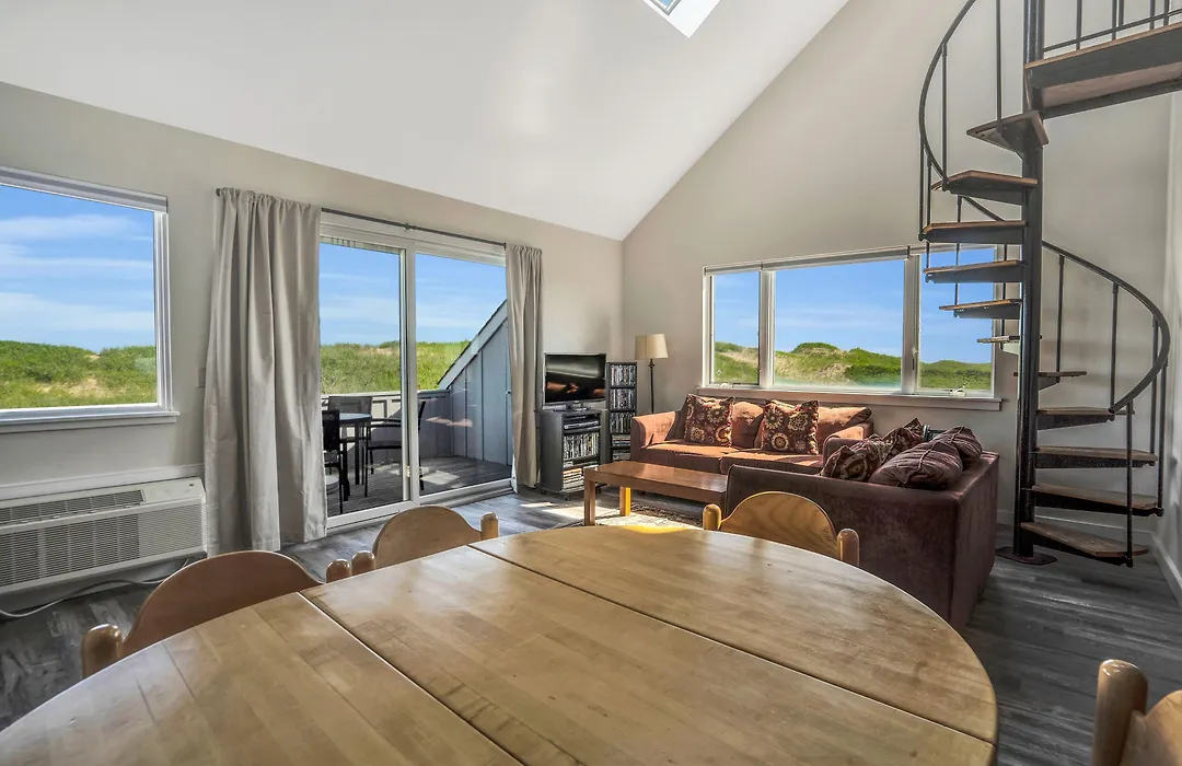 Windward Shores-1
