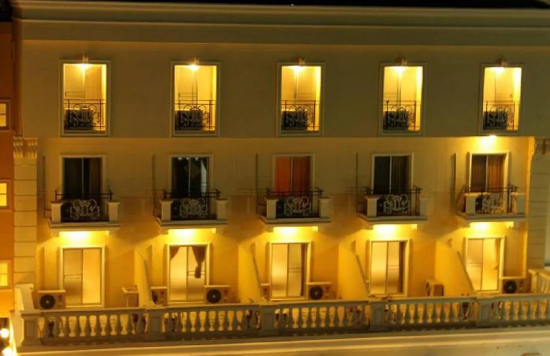 Rafael Hotel And Mansion Bangkok-1