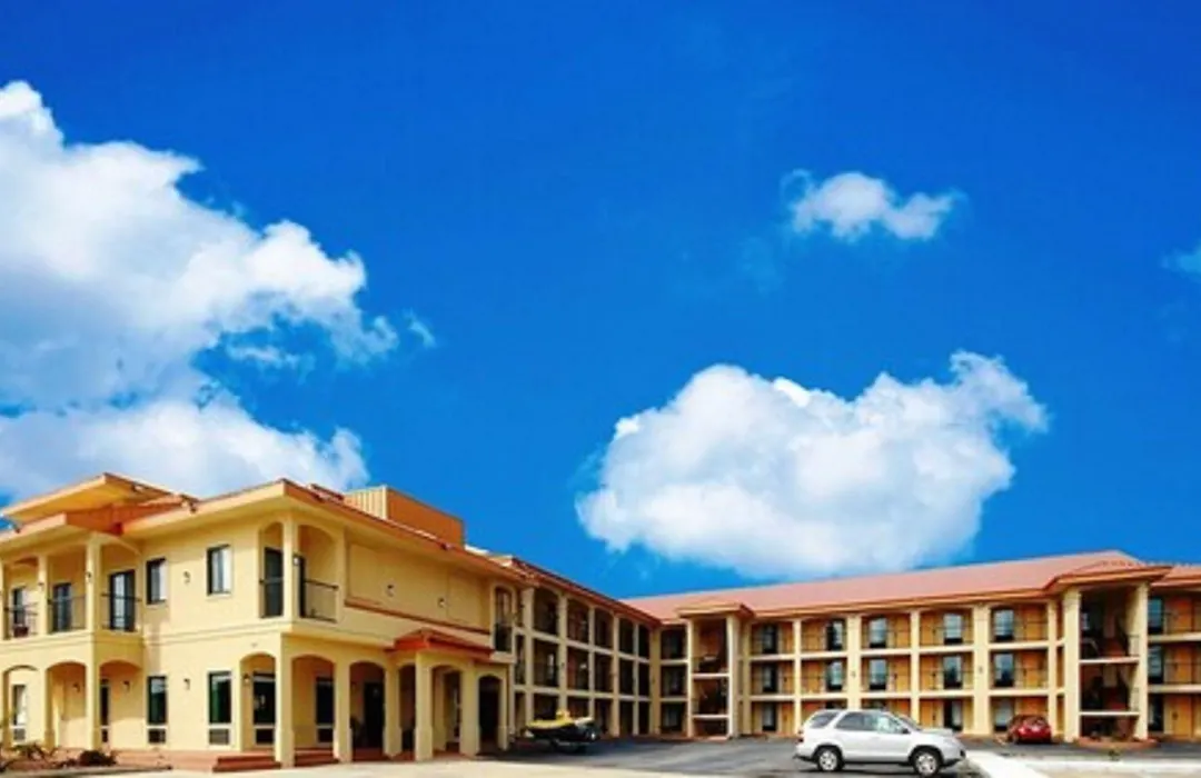 Fairway Inn-1