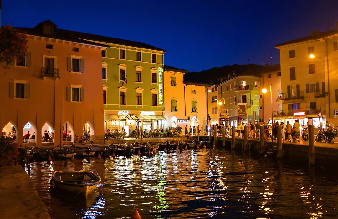 Hotel Benaco-1