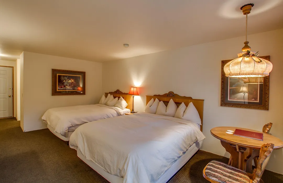 Alpine Rivers Inn-1