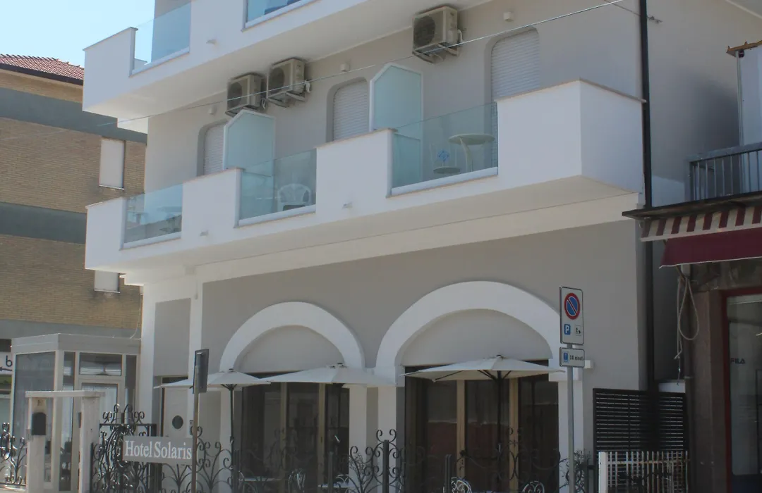 Hotel Solaris-1
