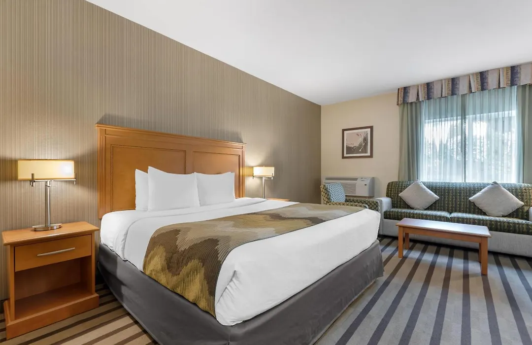 Best Western King George Inn & Suites-1