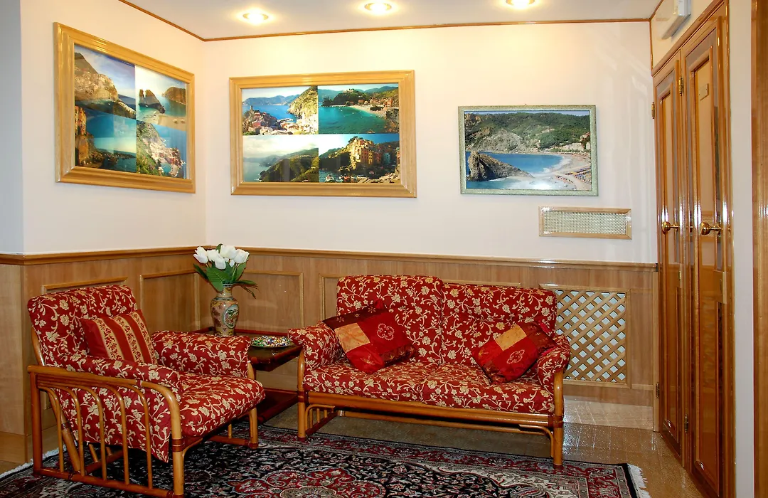 Hotel 5 Terre-1