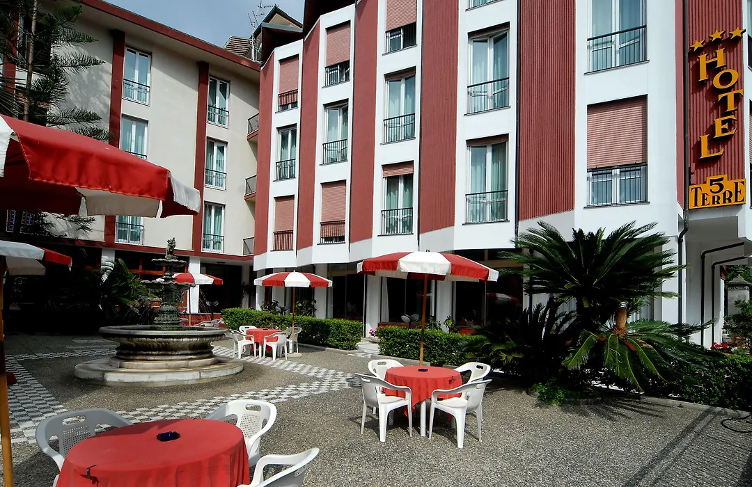 Hotel 5 Terre-1