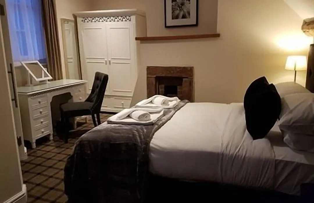 The Lion Hotel-1