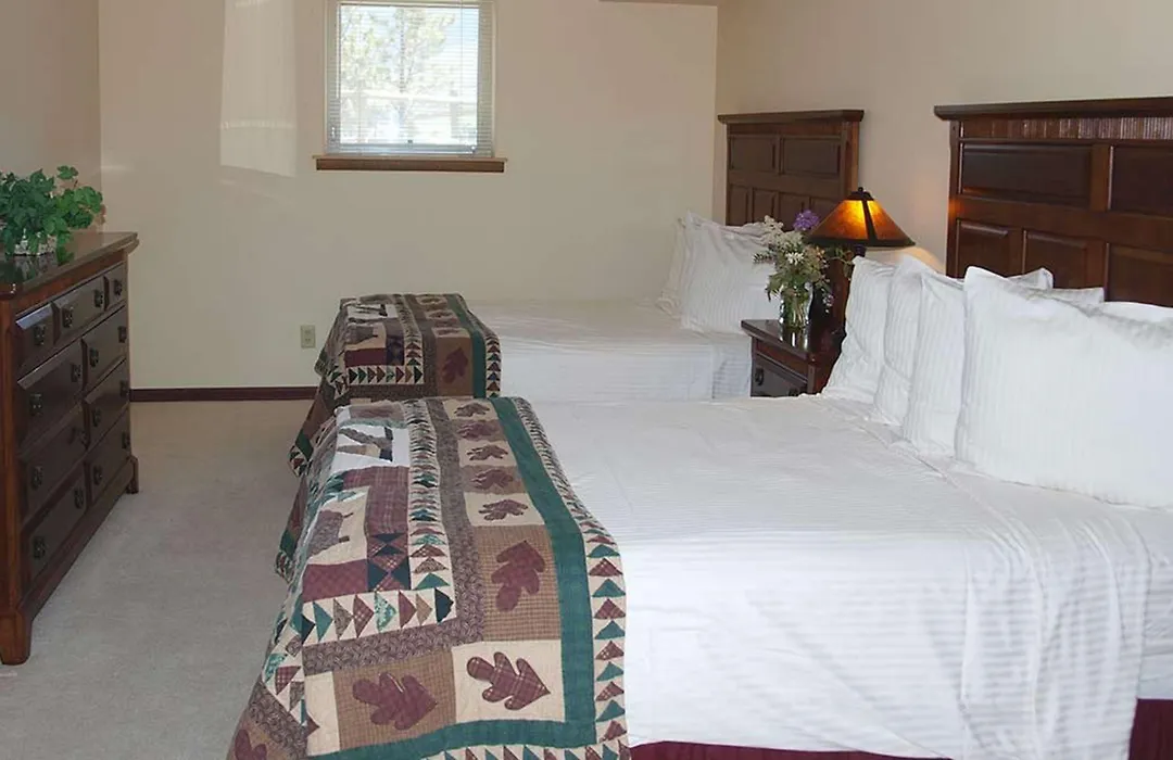 Yellowstone Basin Inn-1