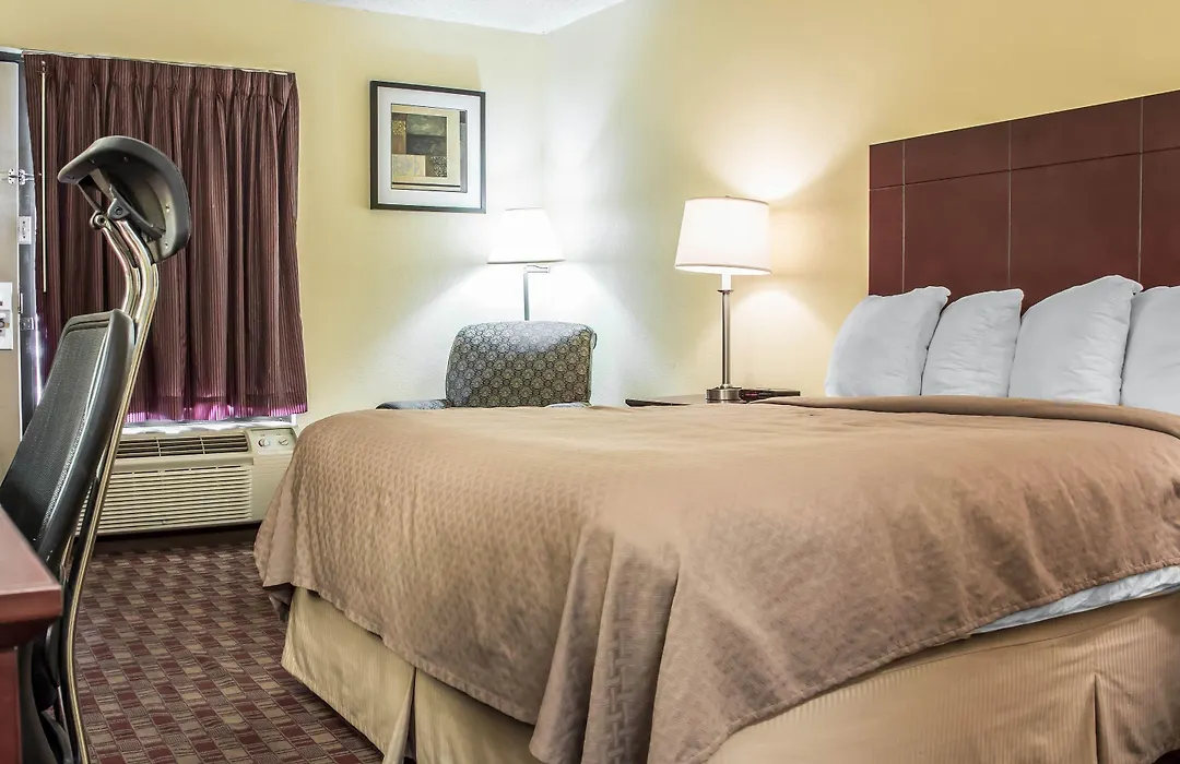 Quality Inn Madison - Huntsville-1