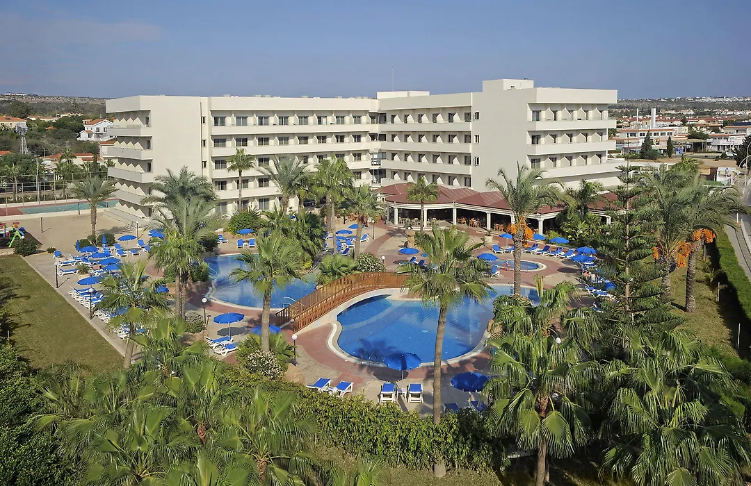 Nissiana Hotel & Bungalows-1