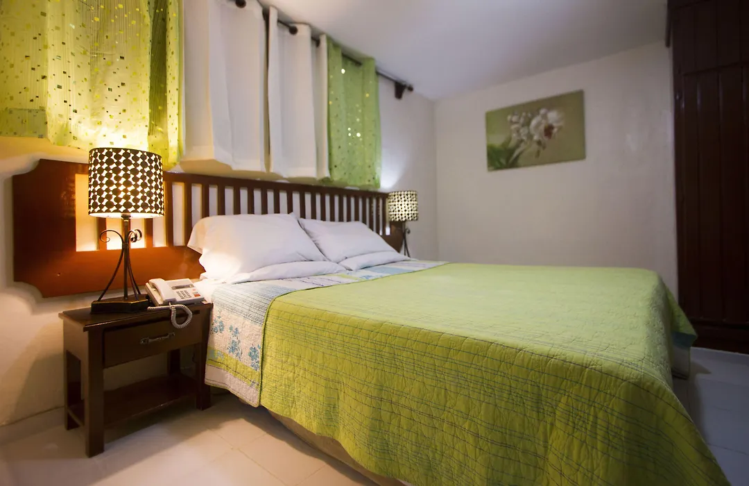 Ideal Villa Hotel-1