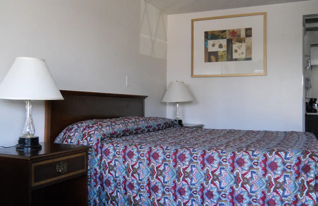 Value Inn Motel - Milwaukee Airport South-1