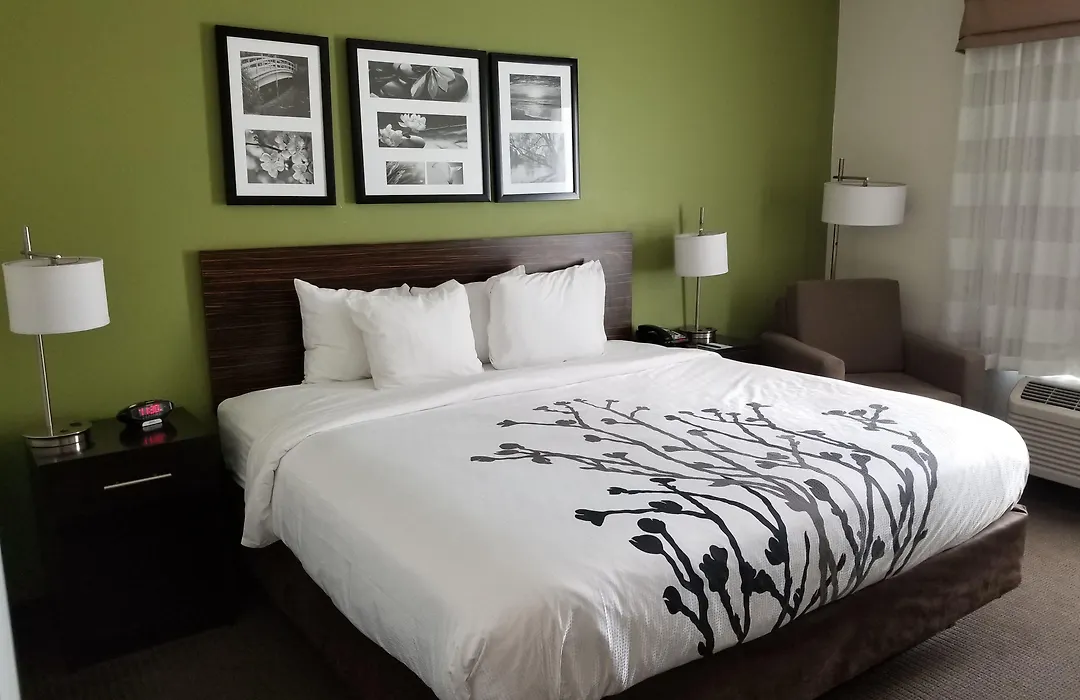 Sleep Inn & Suites Gulfport-1