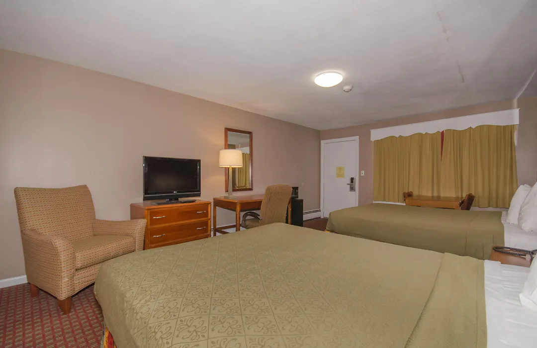 Plaza Inn-1