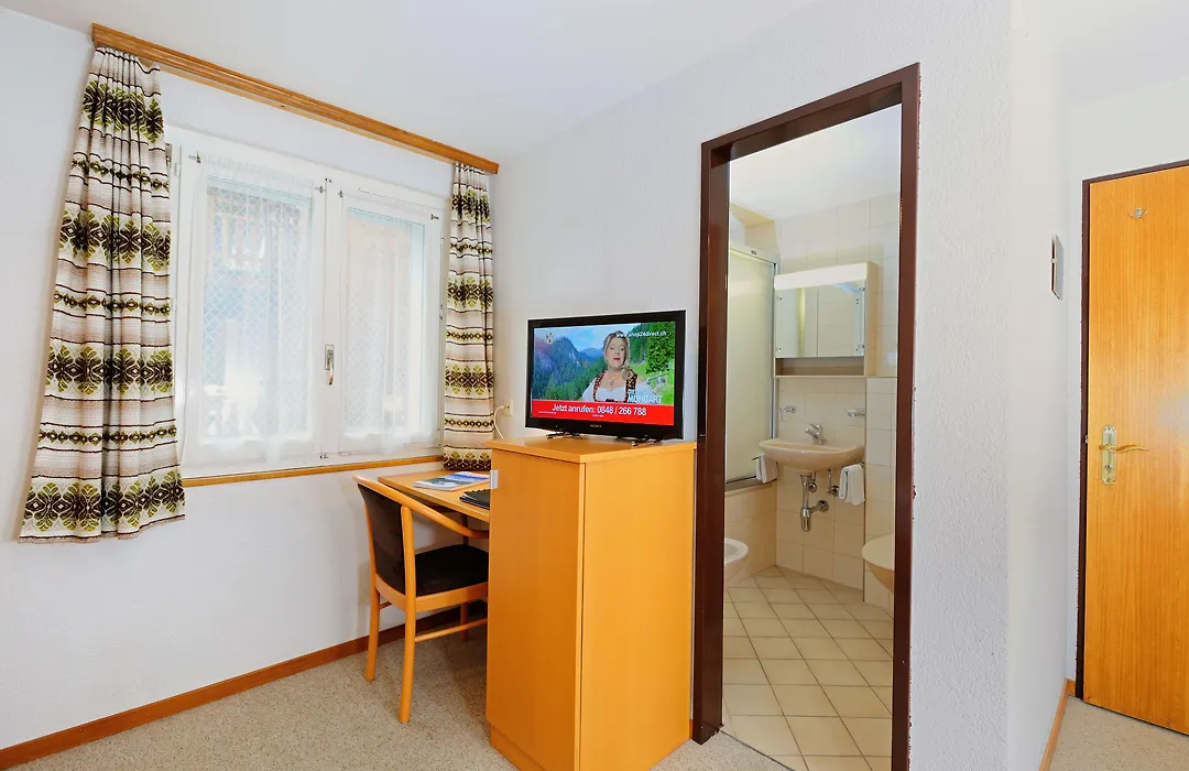Hotel Alphubel-1