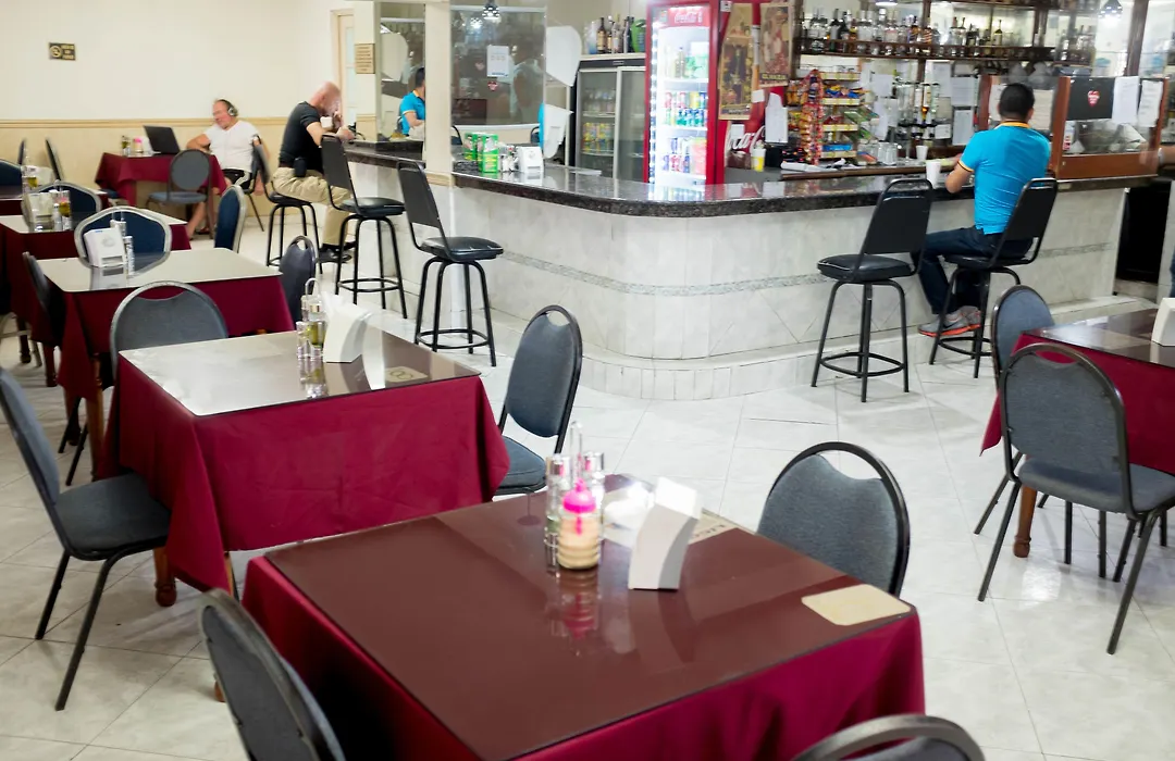 Hotel Latino-1