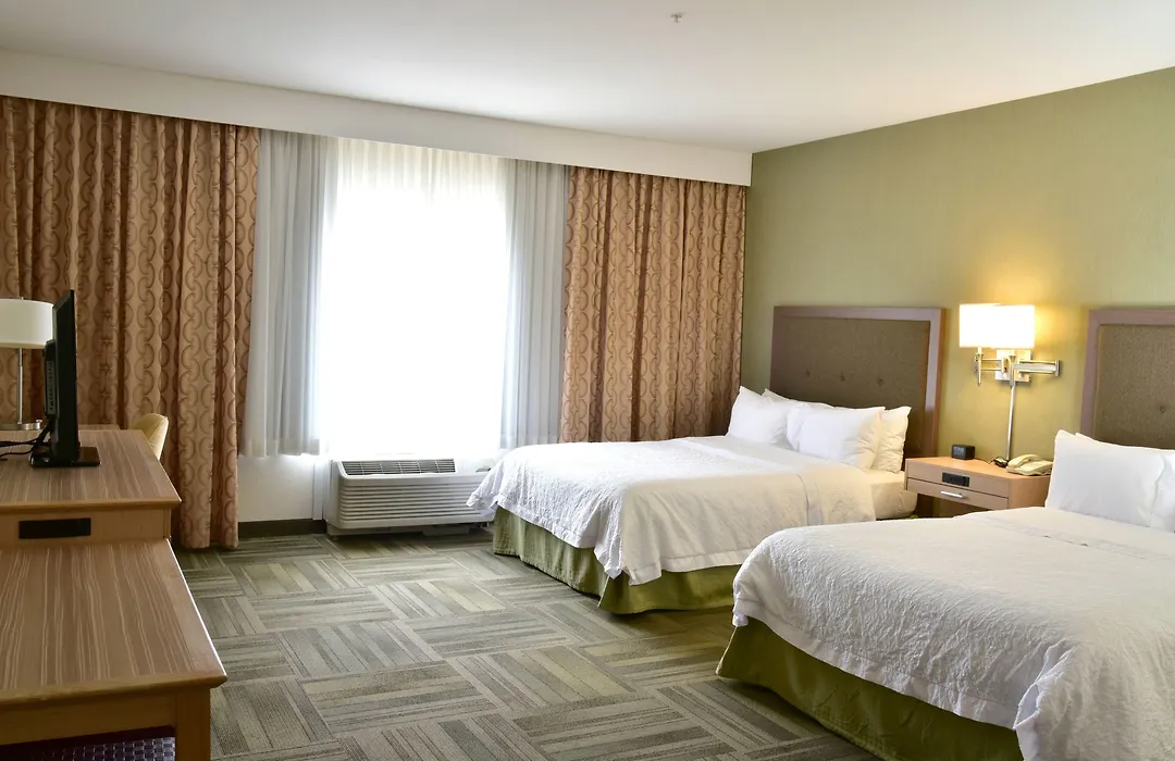 Hampton Inn Kalamazoo-1