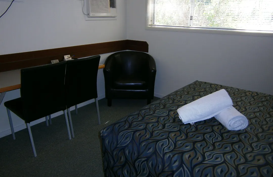 Kellys Motel Oakey-1